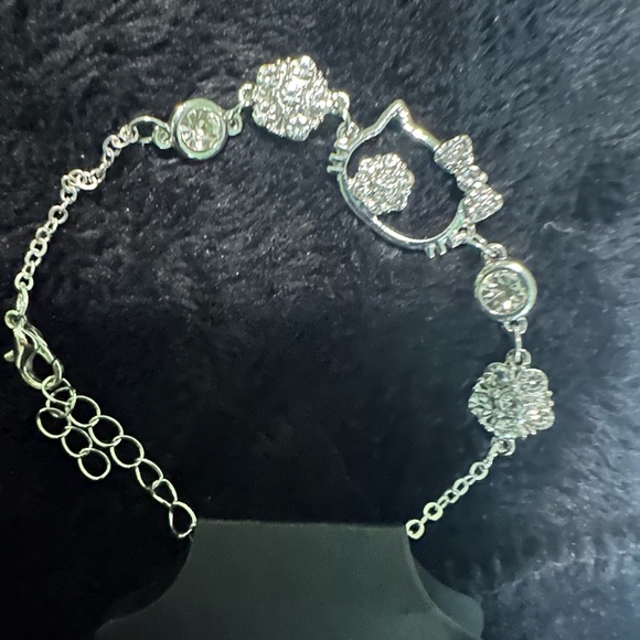 Hello Kitty Necklace and Bracelet Set - Picture 5 of 5